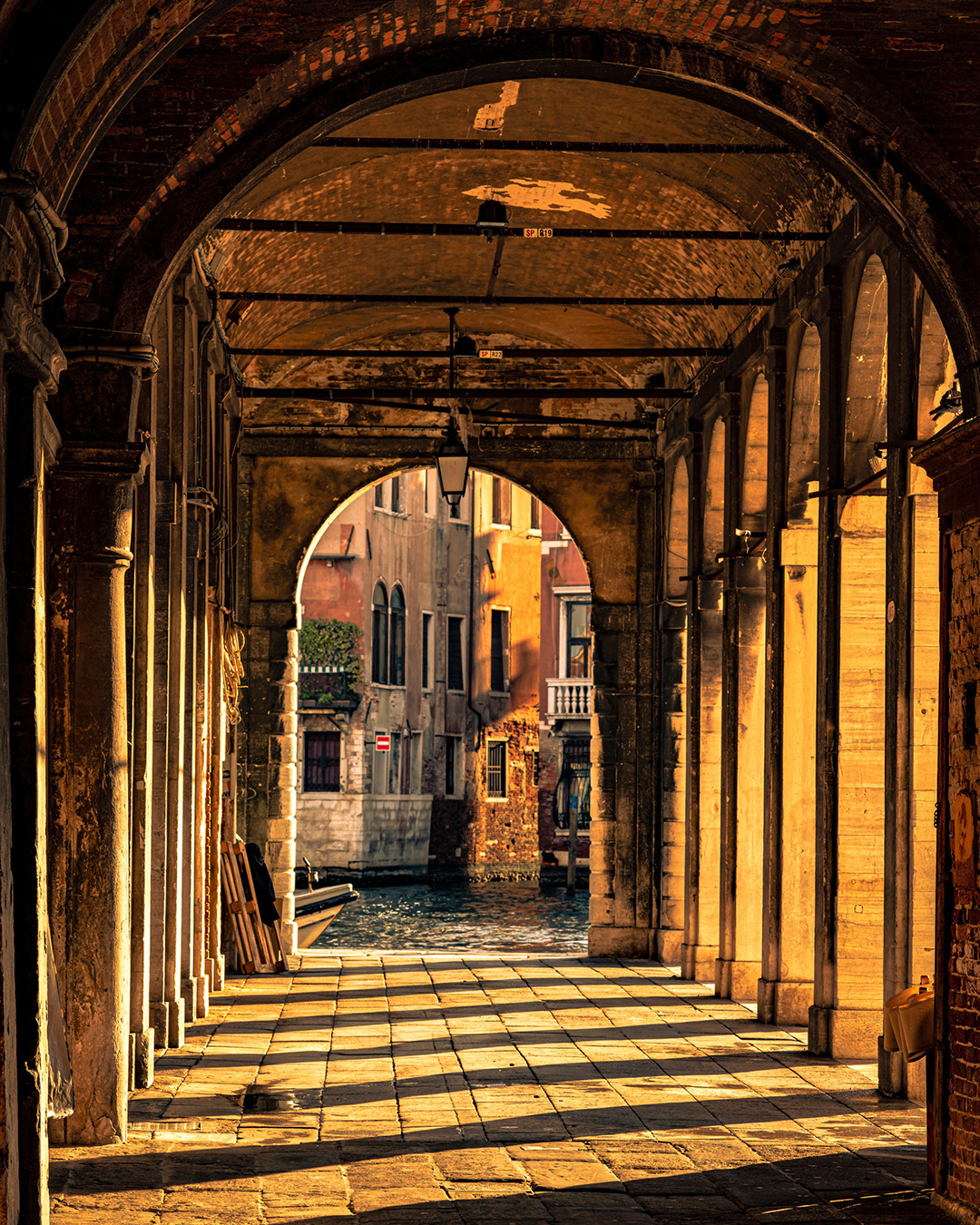 Sottoportego de le fabriche nove